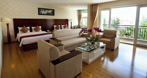 Chambre Exécutive, vue lac