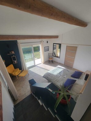 3 chambres, bureau, Wi-Fi, draps fournis