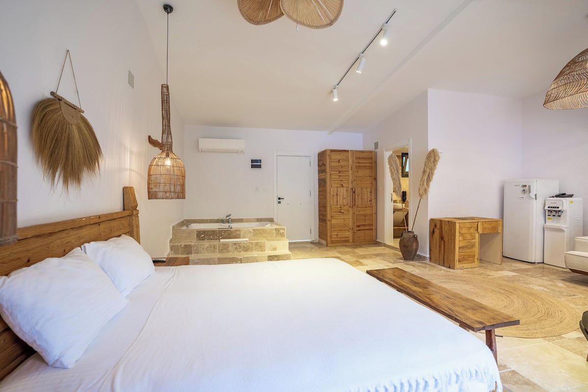 Chambre Standard, balcon | Salle de bain