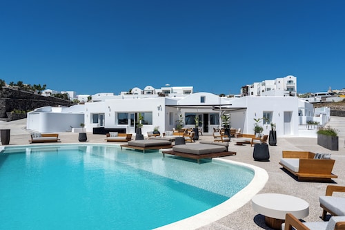 Oikos Santorini Living Concept