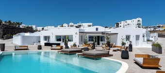 Oikos Santorini Living Concept