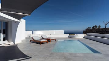 Villa, vista al mar | Terraza o patio