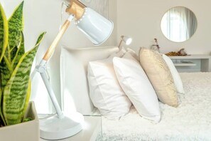 2 bedrooms, desk, iron/ironing board, travel crib - Villa Gioja Mea (Alghero)
