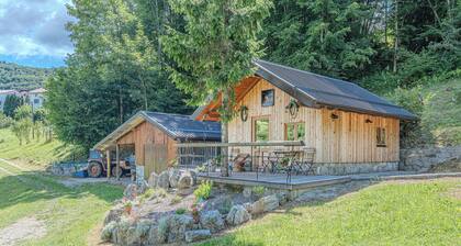 Enchanted Cosy Chalet Kalanka