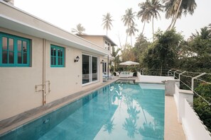Outdoor pool - Amã Stays & Trails Assa 360, Goa (Anjuna)