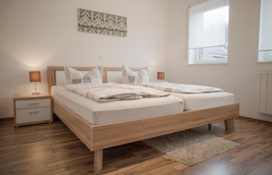 3 slaapkamers, een strijkplank/strijkijzer, wifi, beddengoed