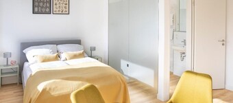 Louis & Louise Apartments & Rooms 
