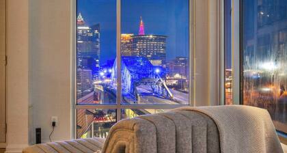 4600 sq ft Luxe 4BR Penthouse | Theater | Patio