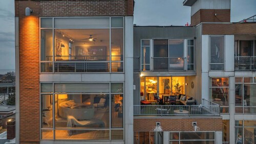 4000 sq ft Luxe 4BR Penthouse | Theater | Patio