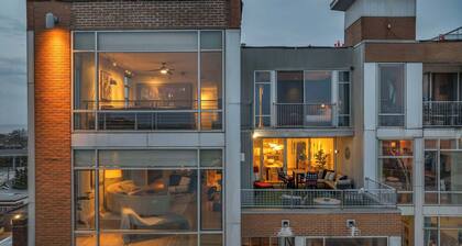 4000 sq ft Luxe 4BR Penthouse | Theater | Patio