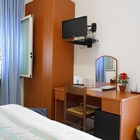 标准双人房 | 笔记本电脑工作区、免费 WiFi