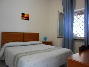 Laptop workspace, free WiFi - La Vela Bed & Breakfast (San Michele)