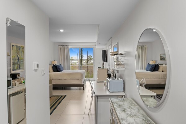 1 habitación, escritorio, wifi y ropa de cama 