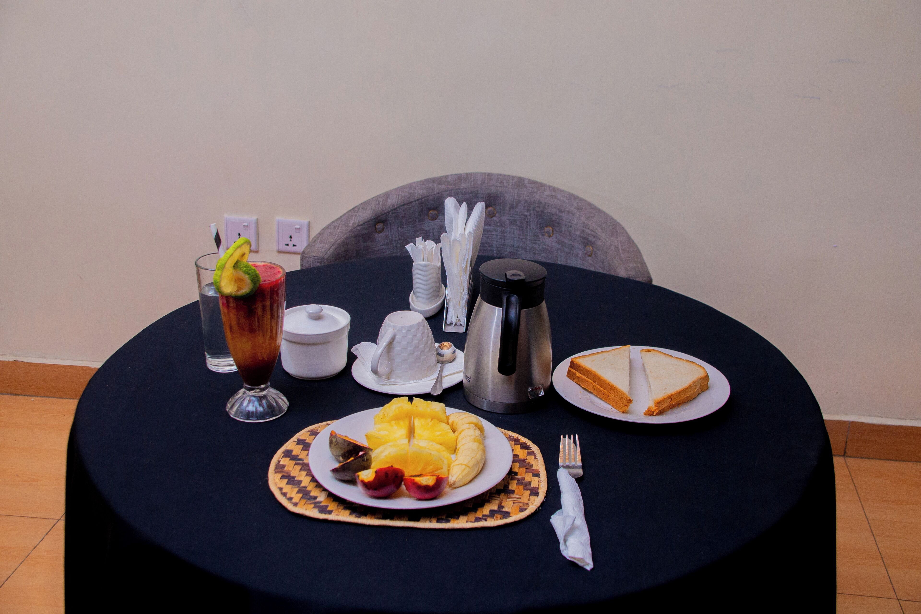 Free daily continental breakfast