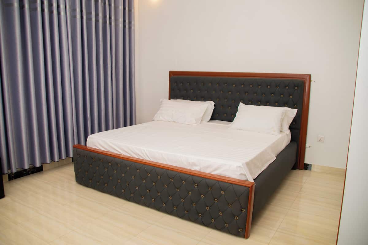 Standard Double Room | 2 bedrooms, in-room safe, individually decorated, individually furnished