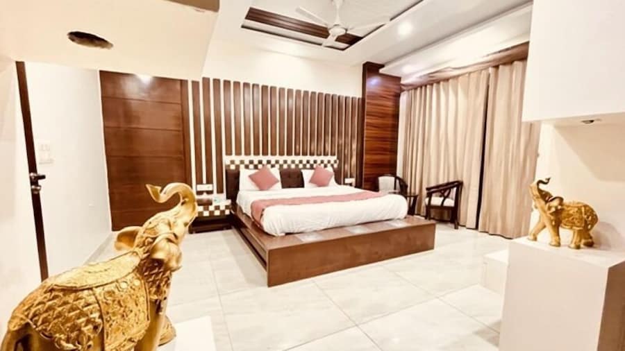 South Inn Green Park near Hauz Khas South Delhi