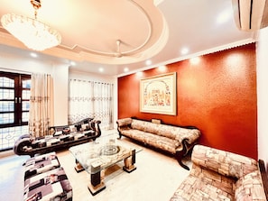 Ngoại thất