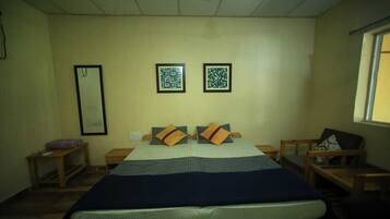 Deluxe Double Room, Garden View