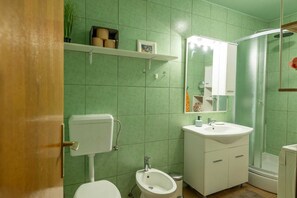 Appartement, 1 chambre, fumeur | Salle de bain