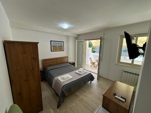 Room, 1 Bedroom, Smoking, Balcony | 1 bedroom - Room-andromeda Rooms - Fenice (Otranto)