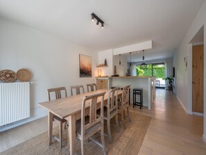 Apartment | Dining - Apartment in Duinbergen Near the Beach (Knokke-Heist)