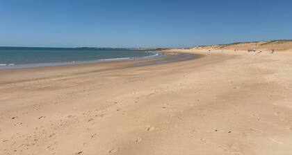 Beach, marsh, forest, Vendée house, 3 bedrooms-3 bathrooms- terraces, jacuzzi