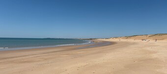 Beach, marsh, forest, Vendée house, 3 bedrooms-3 bathrooms- terraces, jacuzzi
