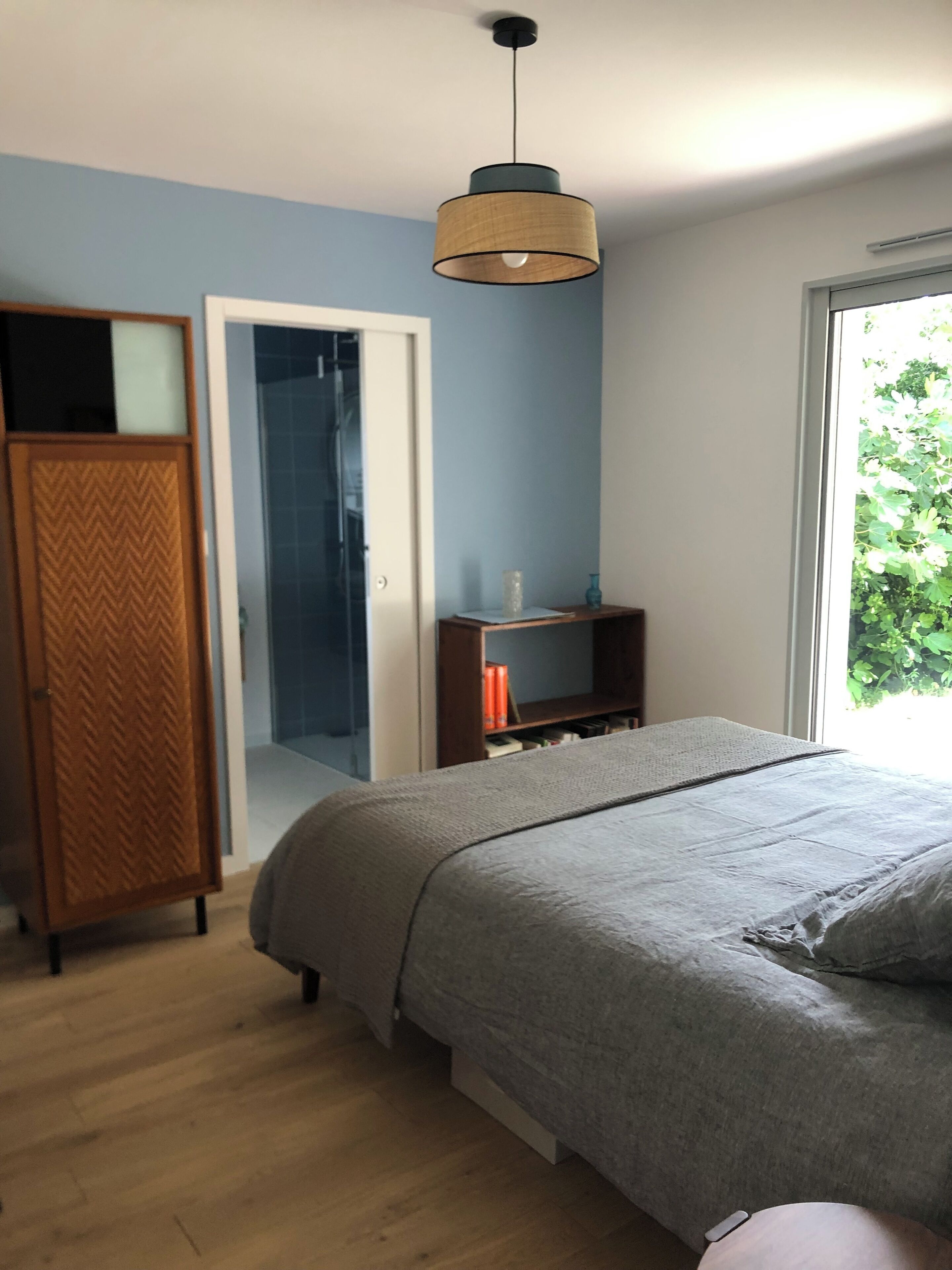 3 slaapkamers, een bureau, een strijkplank/strijkijzer, gratis wifi