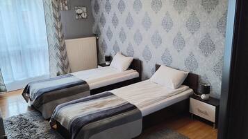 Comfort-Zweibettzimmer, 2 Einzelbetten, Nichtraucher, Blick auf den Innenhof