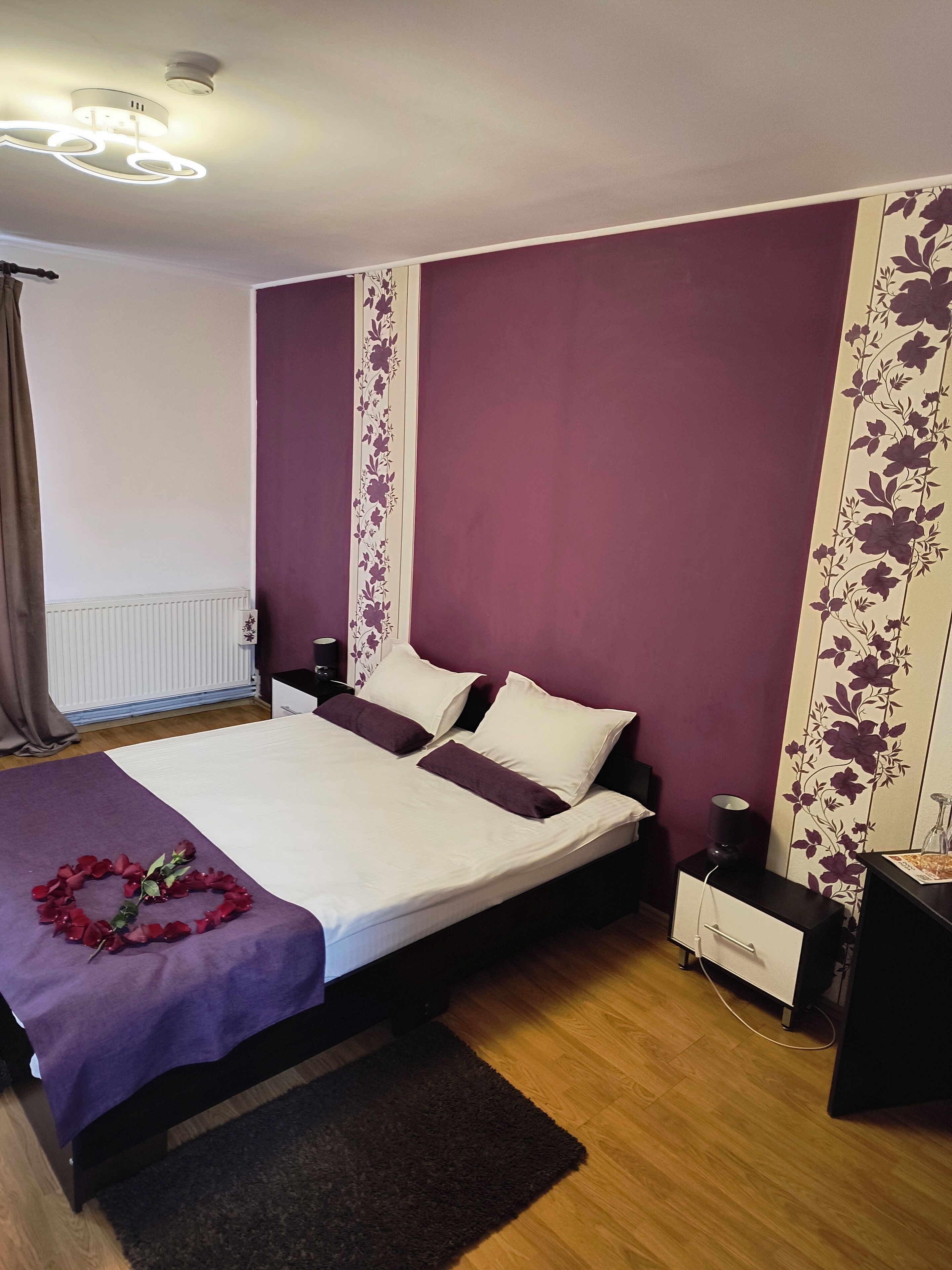 Superior Double Room, 1 King Bed, Non Smoking, Garden View | Desk, laptop workspace, blackout curtains, soundproofing