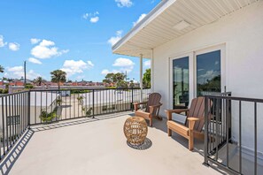 Terrace/patio - Welcome to The Drift – Your Laid-Back Beach Escape in Cocoa Beach! #7 (Cocoa Beach)