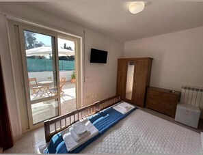 Room, 1 Bedroom, Smoking, Balcony