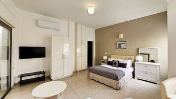 Luxury Studio, City View