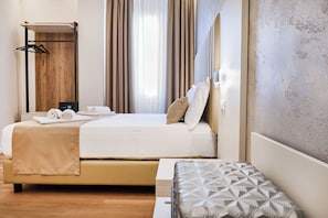 Classic Townhome, 2 Single Beds, Non Smoking, Private Bathroom
