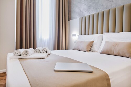 florence medali rooms 