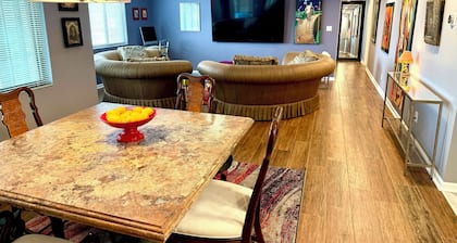 The Retreat- a perfect-sized condo for your Bourbon Trail adventure