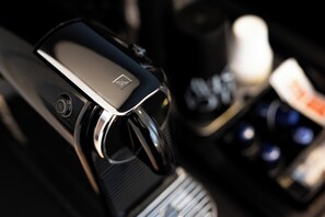 Kahvia ja/tai kahvinkeitin