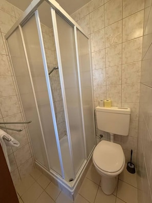 Bathroom - Pension Plattenhof - 4 (Telfs)