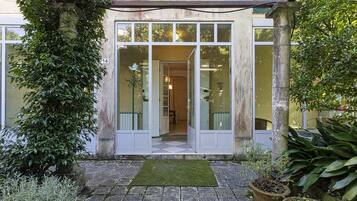 DĂ©tail de lâextĂ©rieur