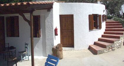 Kleiner GÀstebungalow in ruhigem PrivatgelÀnde bei Amaniou