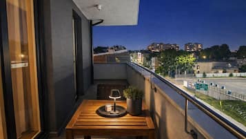 Superior Apartment, City View | Terrace/patio
