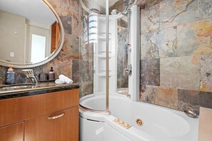 Douche, sèche-cheveux