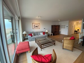 Apartment | Living room