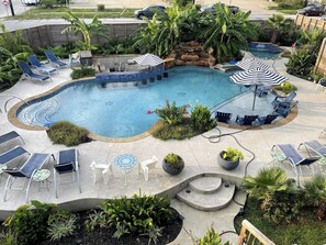 Signature-Studio, 1 Queen-Bett, Terrasse, Poolblick | Ausblick vom Zimmer