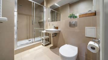 City Apartment | Bathroom