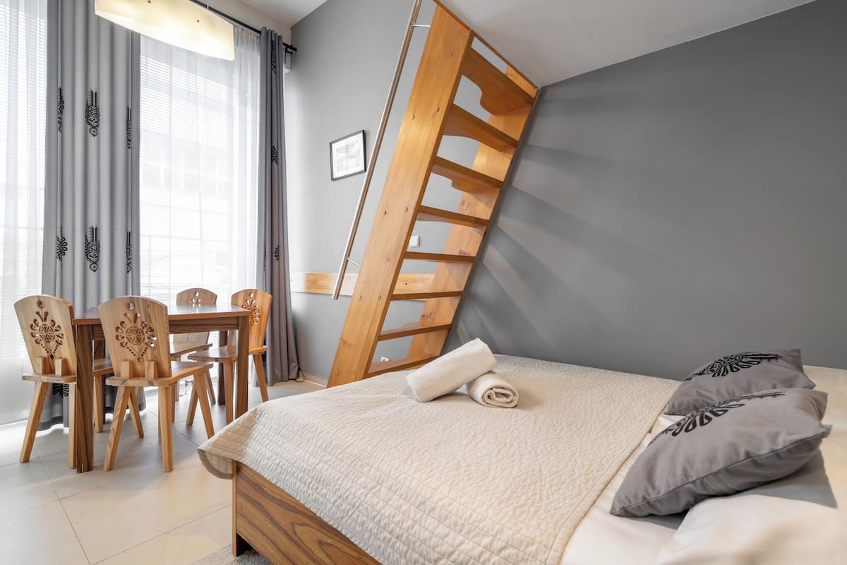 City appartement | 1 slaapkamer, een strijkplank/strijkijzer, gratis wifi