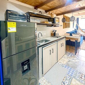 Microwave, coffee/tea maker