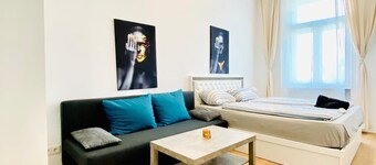 Stylish 5BR 7min to Westbahnhof