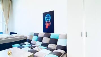 Basic Room | Iron/ironing board, free WiFi