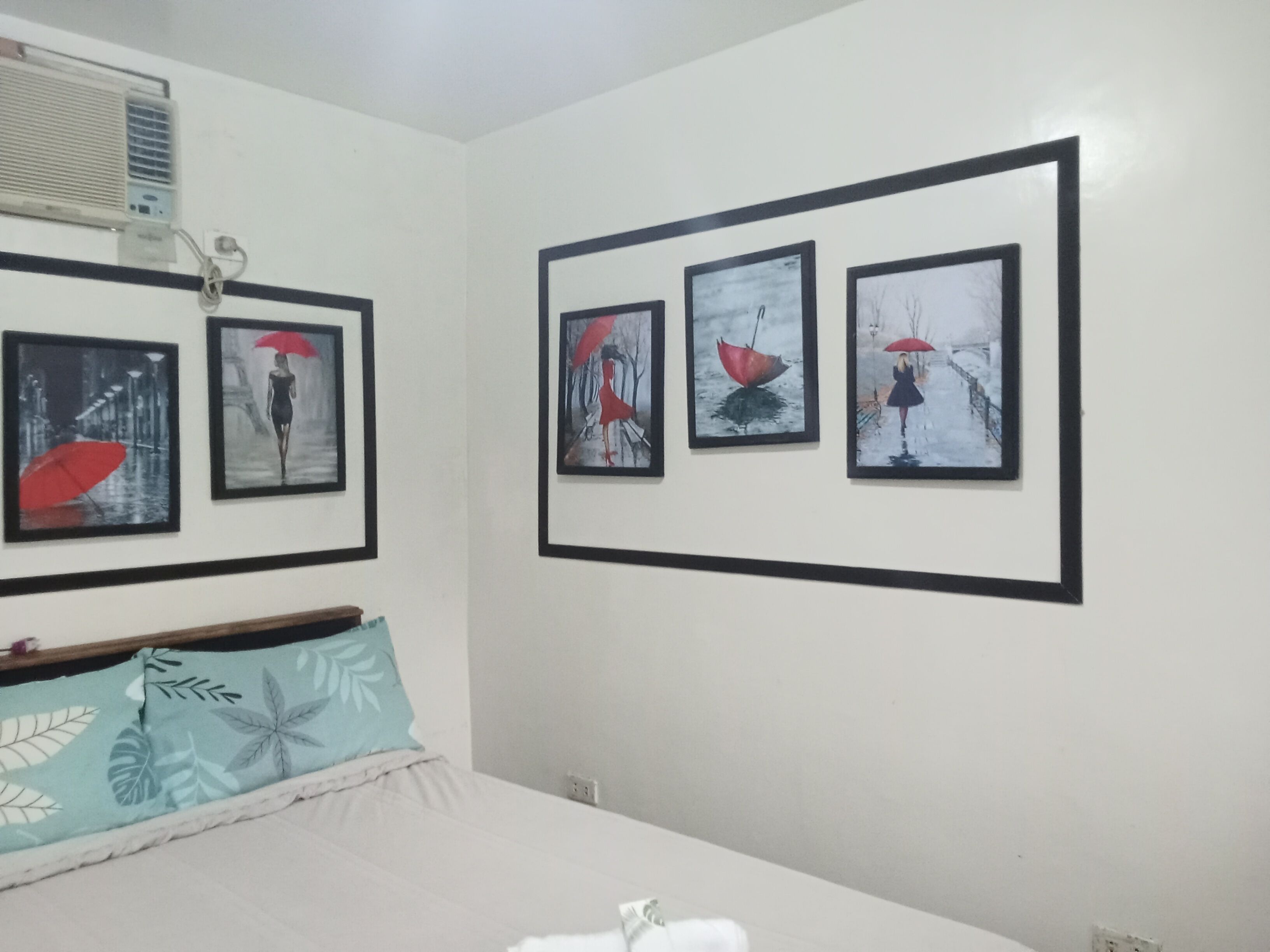 Bàn ủi/dụng cụ ủi quần áo 